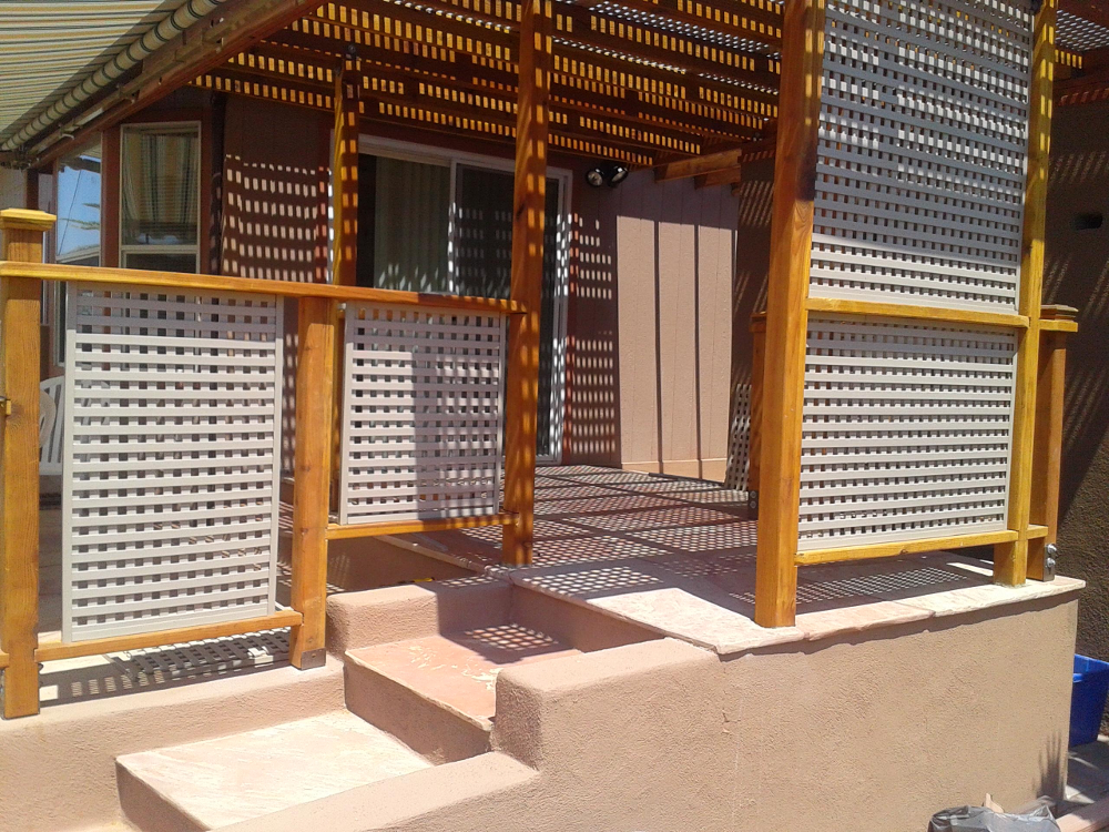 vinyl lattice railing decor