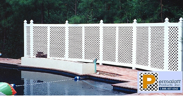 Using Vinyl Lattice Around Your Pool fence