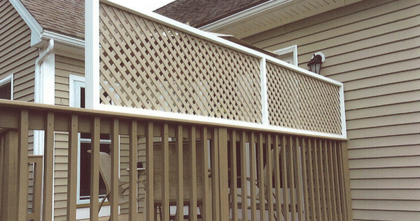 Adding a Lattice Privacy Screen to Existing Deck Railing-3